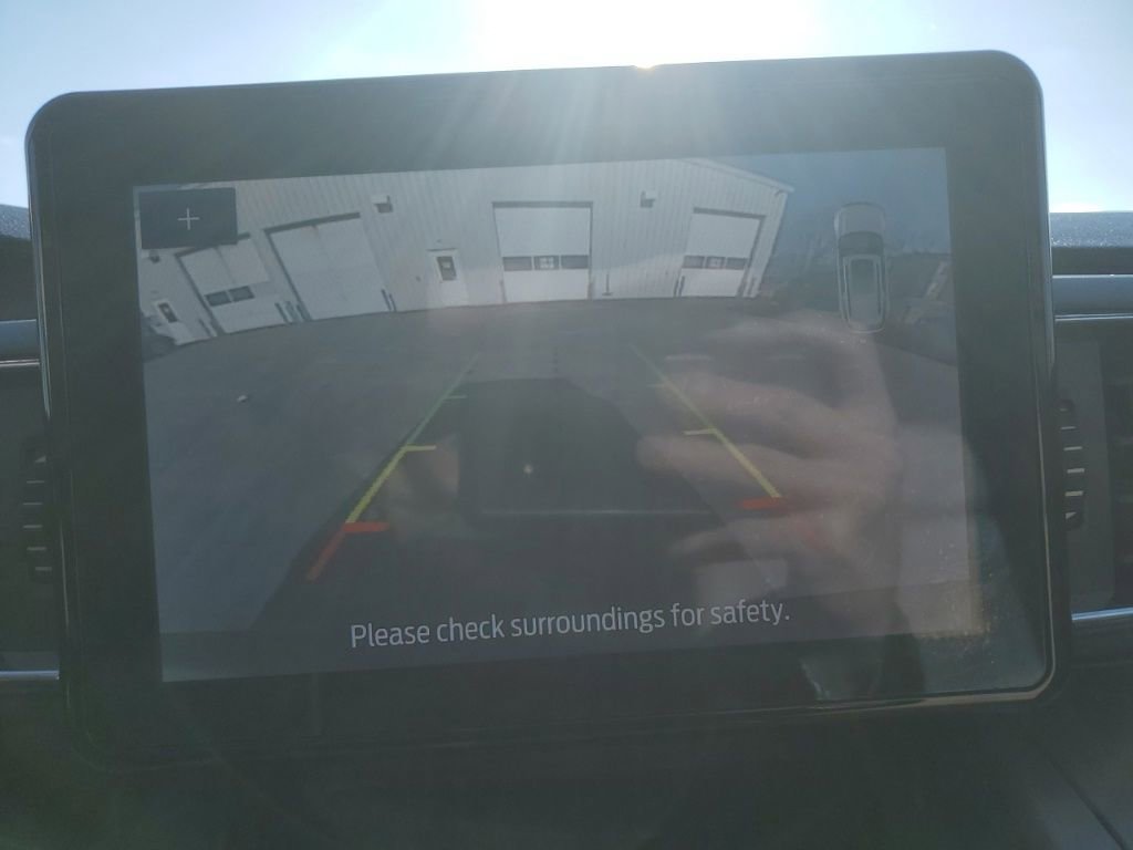 Used 2021 Ford Explorer XLT w/ Equipment Group 202A image 15