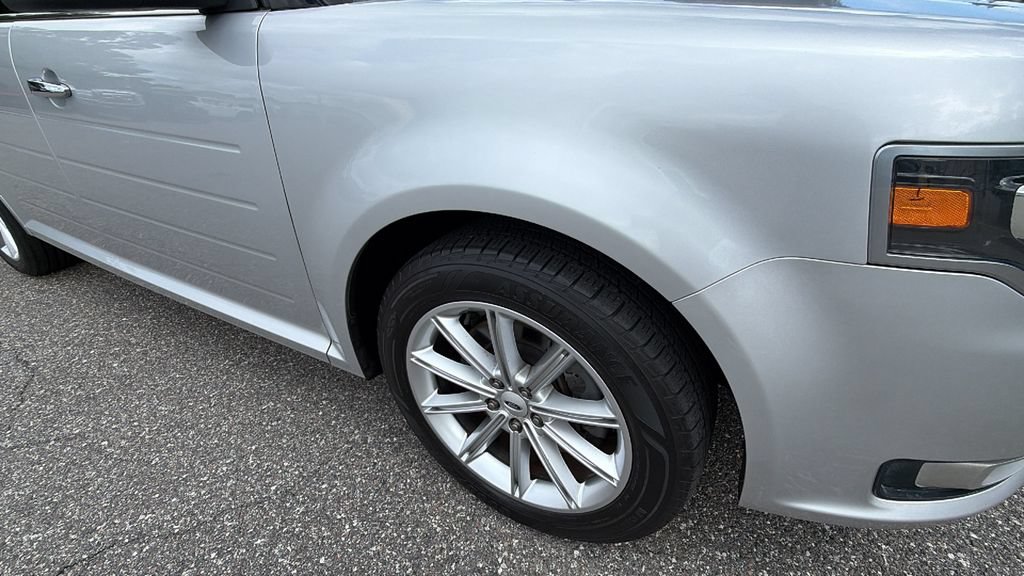 Certified 2019 Ford Flex Limited FWD image 10