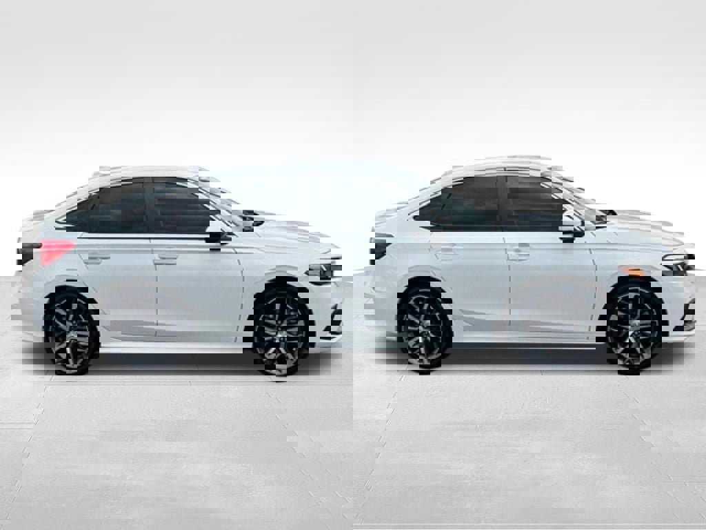 Used 2022 Honda Civic Touring image 6