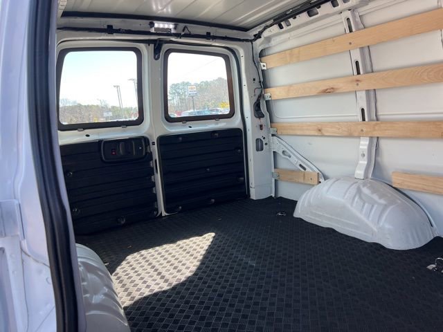 Used 2024 Chevrolet Express 2500 w/ Driver Convenience Package image 36