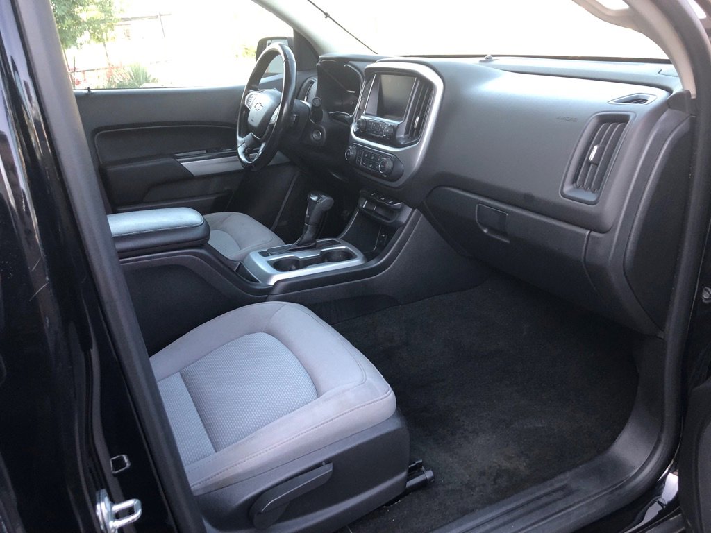 Used 2018 Chevrolet Colorado LT w/ Safety Package RWD image 4