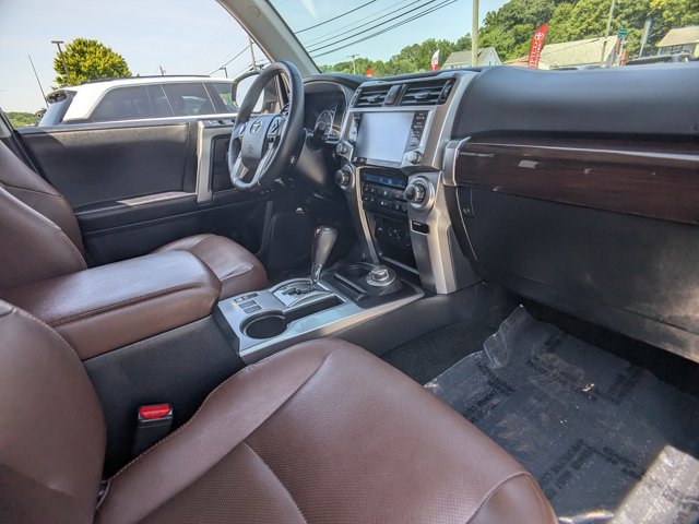 Used 2022 Toyota 4Runner Limited AWD/4WD image 22