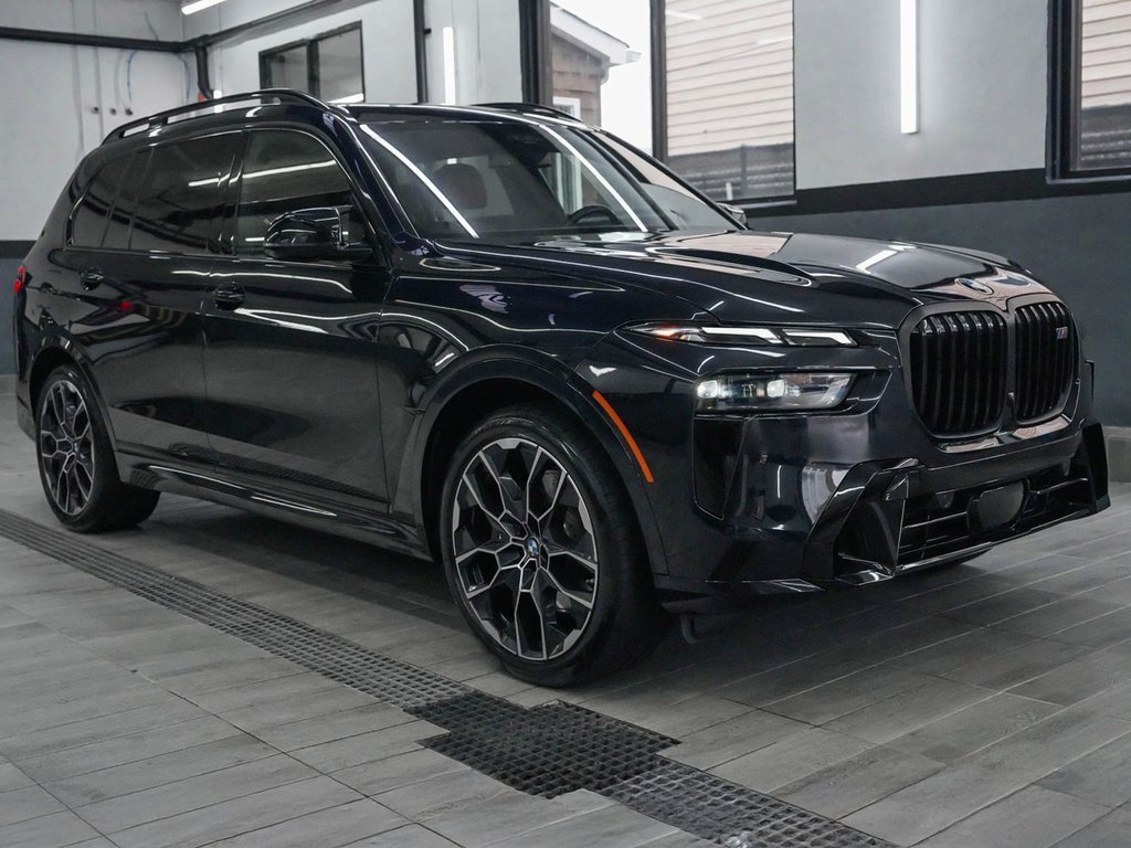 Used 2023 BMW X7 M60i w/ Executive Package image 3