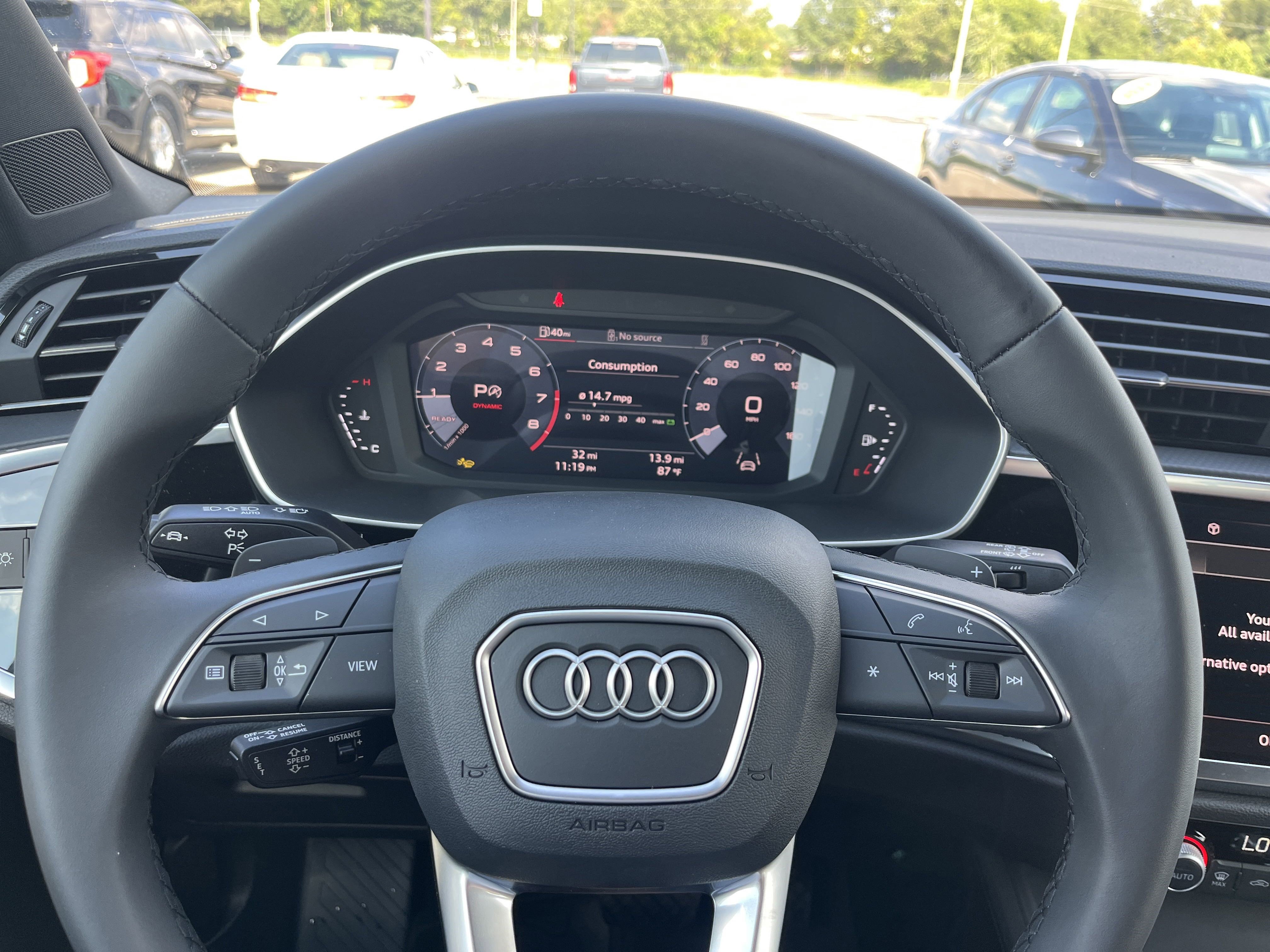 New 2025 Audi Q3 2.0T Premium image 8