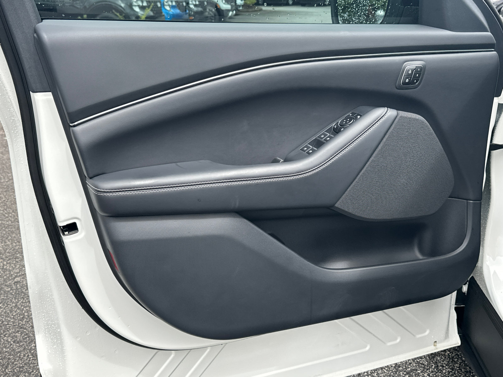 New 2026 Ford Mustang Mach-E Select w/ Comfort Package Lite RWD image 11