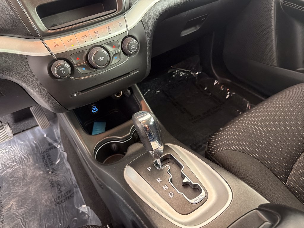 Used 2019 Dodge Journey SE FWD image 14
