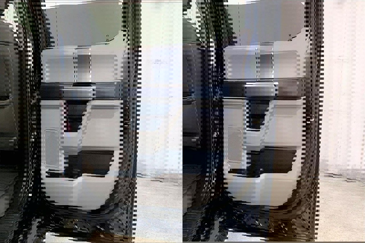 Used 2019 Ford F150 XLT w/ Equipment Group 302A Luxury image 23