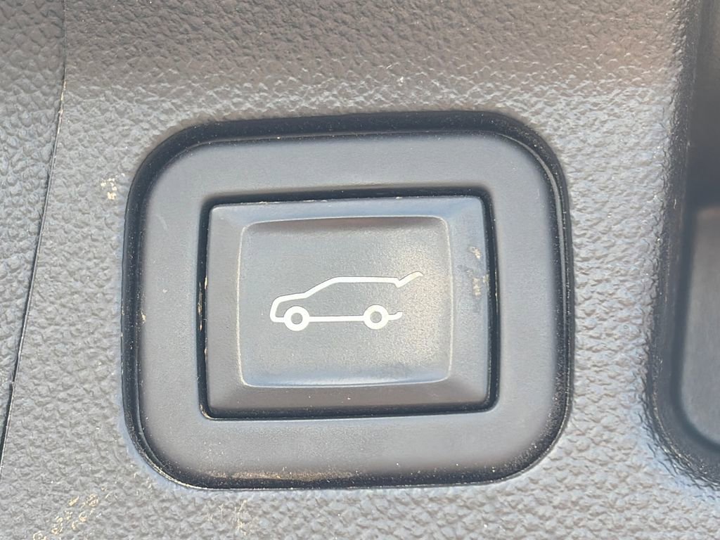 Used 2023 GMC Acadia SLE w/ Driver Convenience Package AWD/4WD image 7
