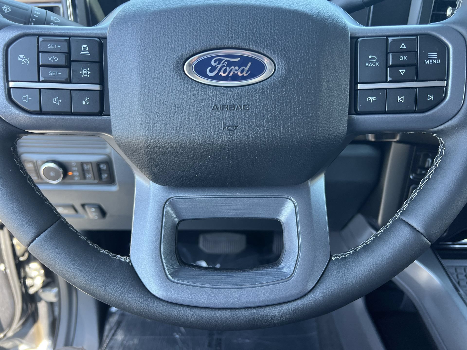 Used 2026 Ford F250 Lariat w/ Lariat Ultimate Package AWD/4WD image 12