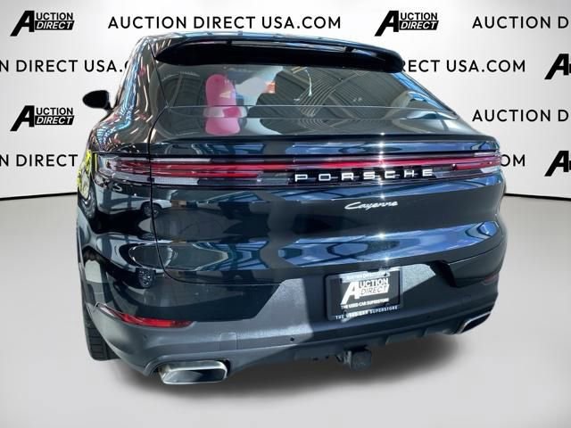 Used 2024 Porsche Cayenne Coupe image 10