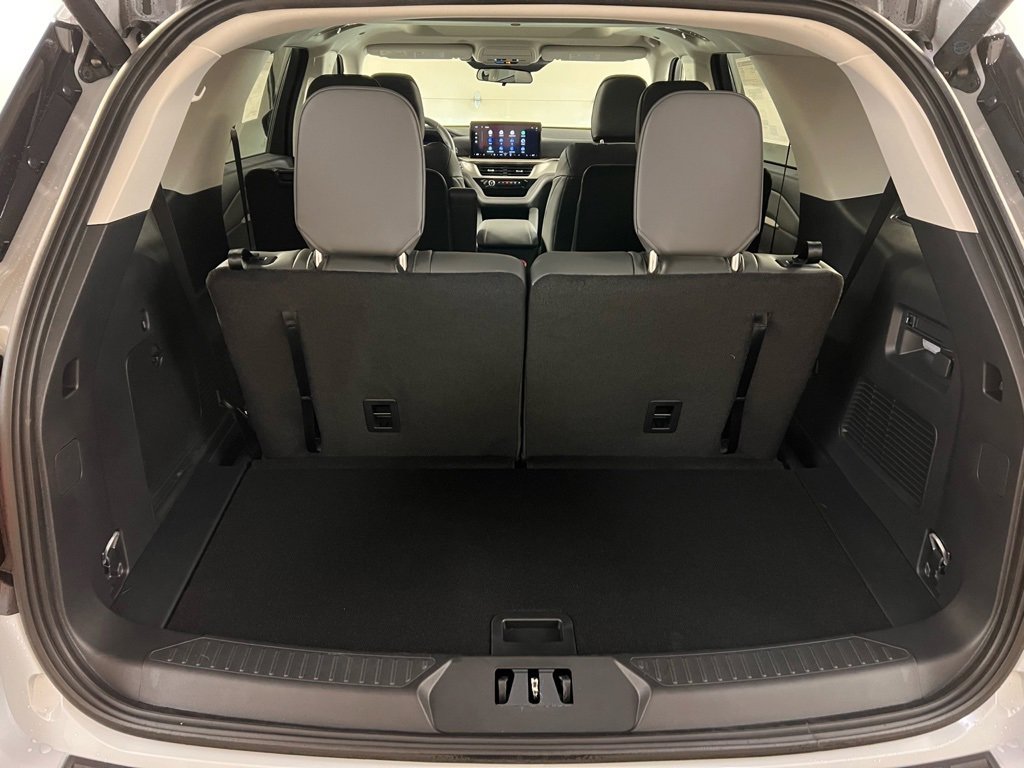 New 2026 Ford Explorer Active image 34