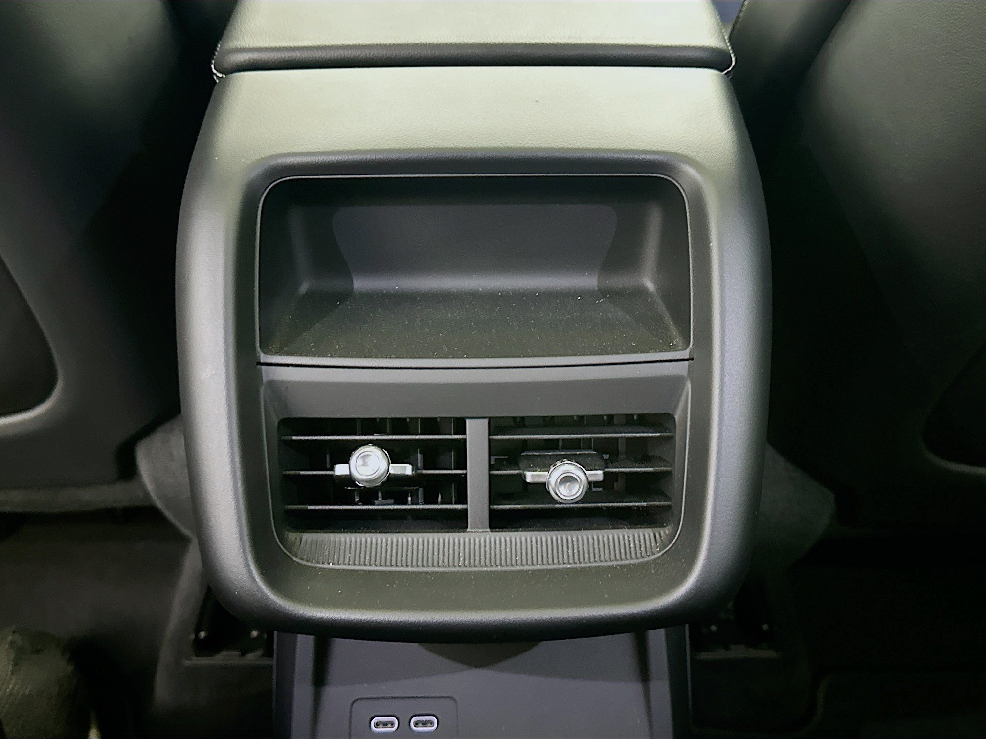 Used 2024 Cadillac Lyriq Tech RWD image 29