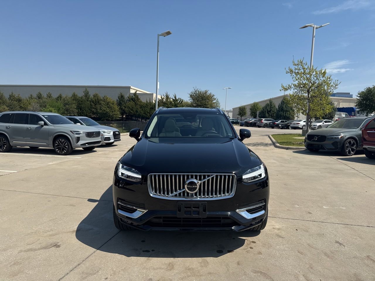 Used 2025 Volvo XC90 B6 Ultra w/ Lounge Package video 2
