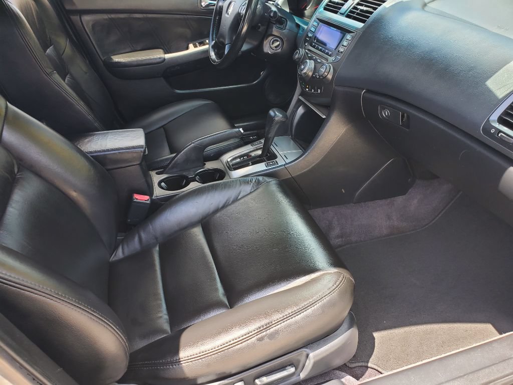 Used 2005 Honda Accord EX-L image 37