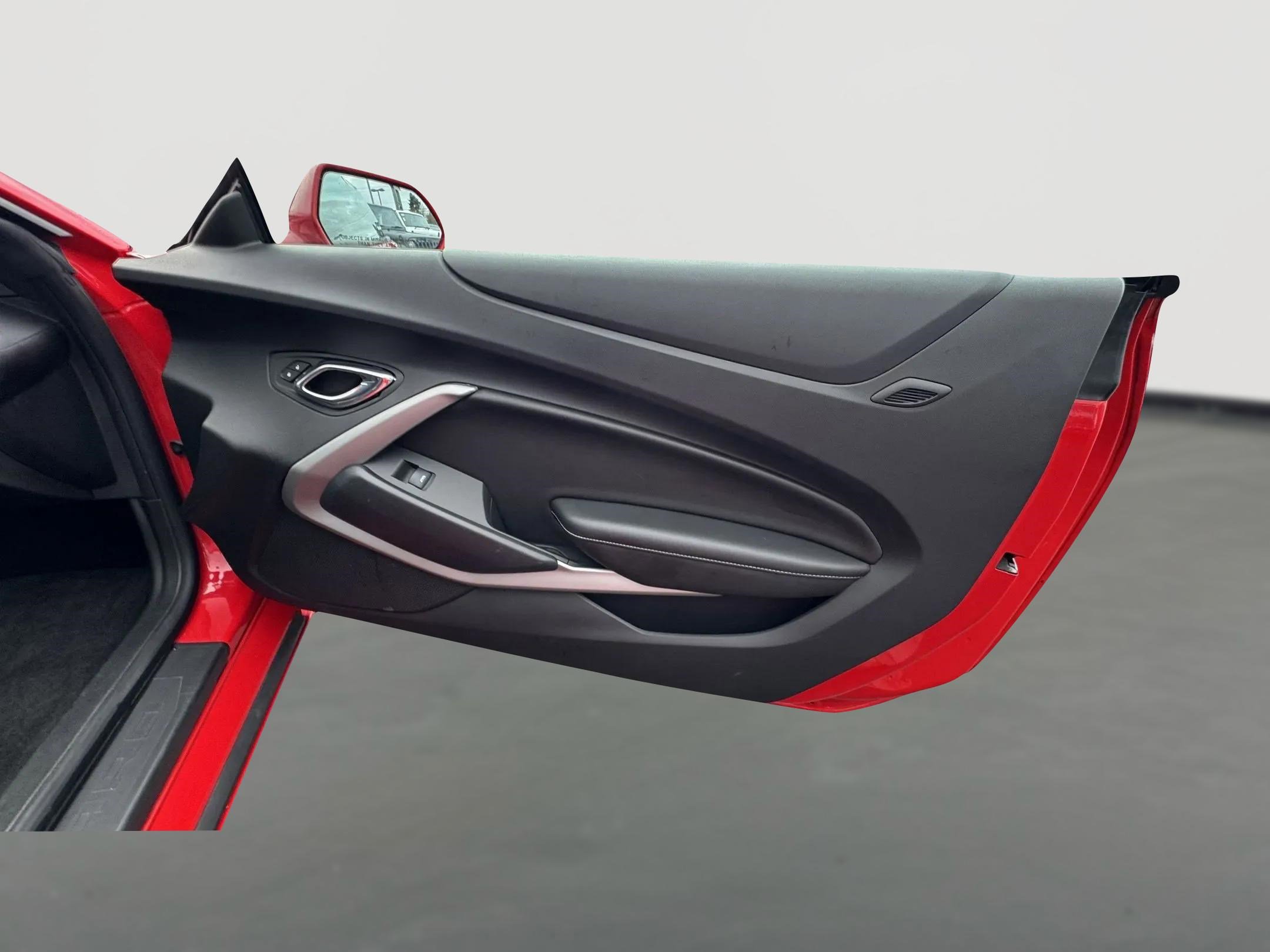 Used 2017 Chevrolet Camaro LT image 10