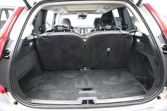 Used 2022 Volvo XC90 T6 Momentum w/ Climate Package AWD/4WD image 21