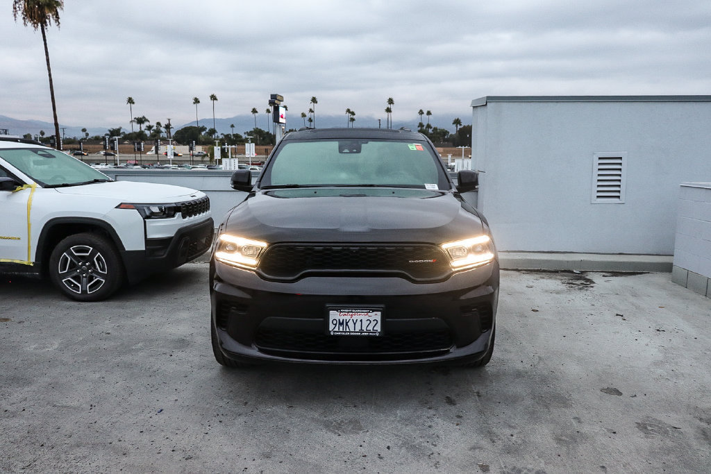 Used 2024 Dodge Durango GT AWD/4WD image 3