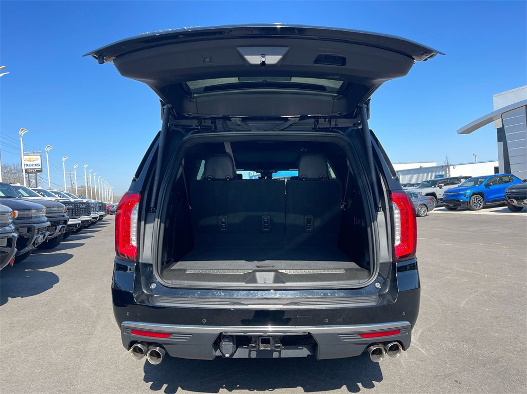 Used 2023 GMC Yukon XL Denali image 33