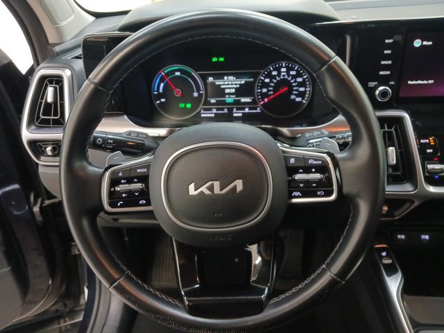 Used 2022 Kia Sorento S image 15