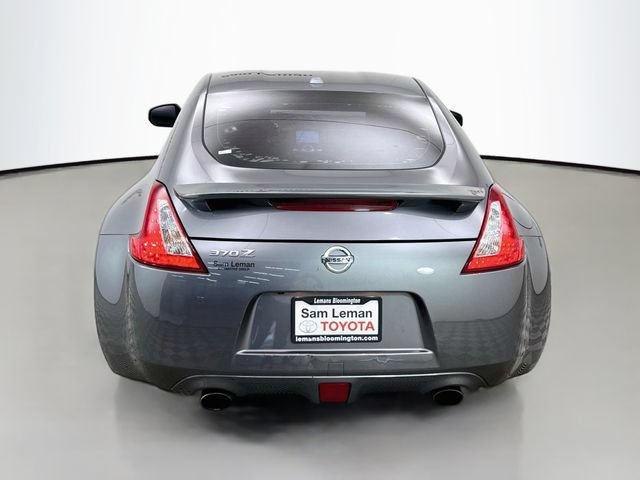 Used 2017 Nissan 370Z Touring RWD image 6