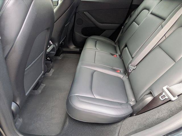Used 2024 Tesla Model Y Long Range AWD/4WD image 18