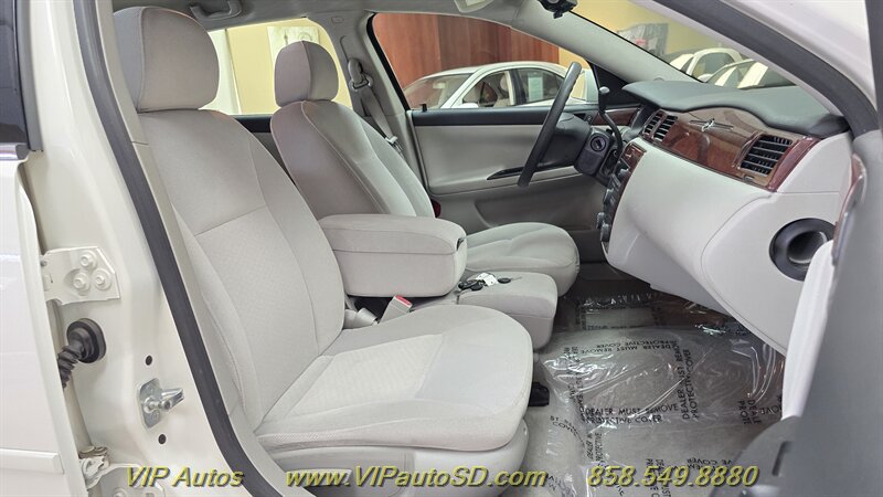 Used 2006 Chevrolet Impala LT FWD image 16