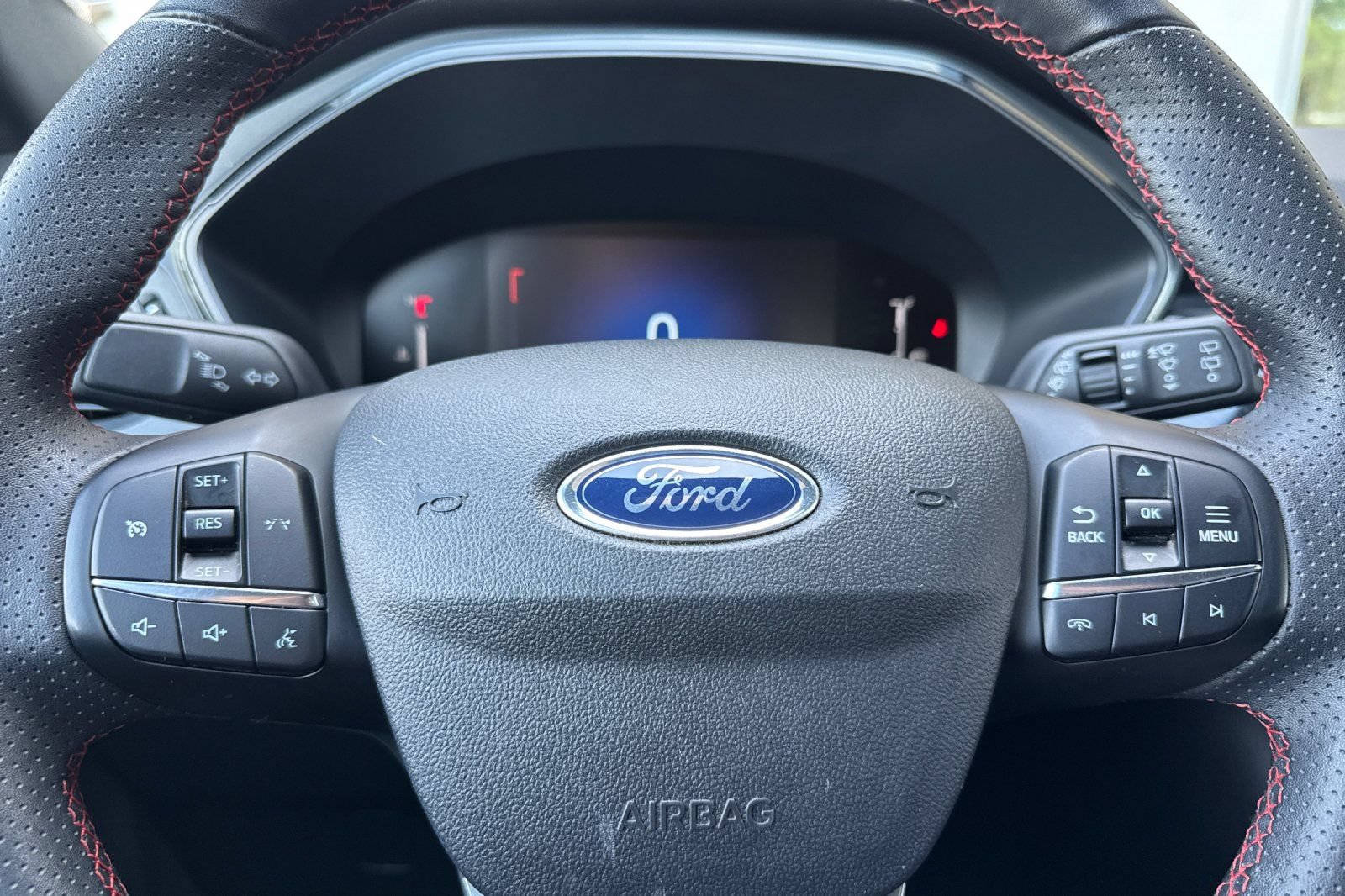 Used 2025 Ford Escape ST-Line FWD image 35
