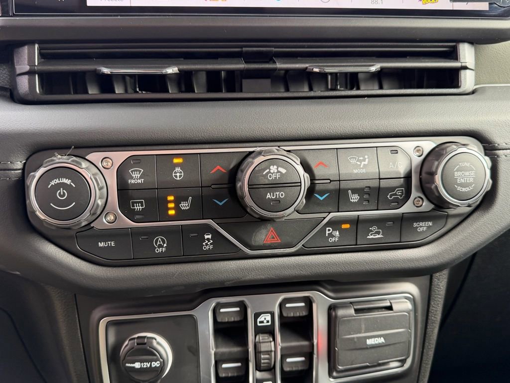 New 2026 Jeep Gladiator Mojave AWD/4WD image 20