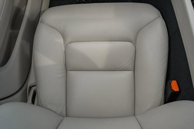 Used 2025 Volvo S60 B5 Plus AWD/4WD image 29