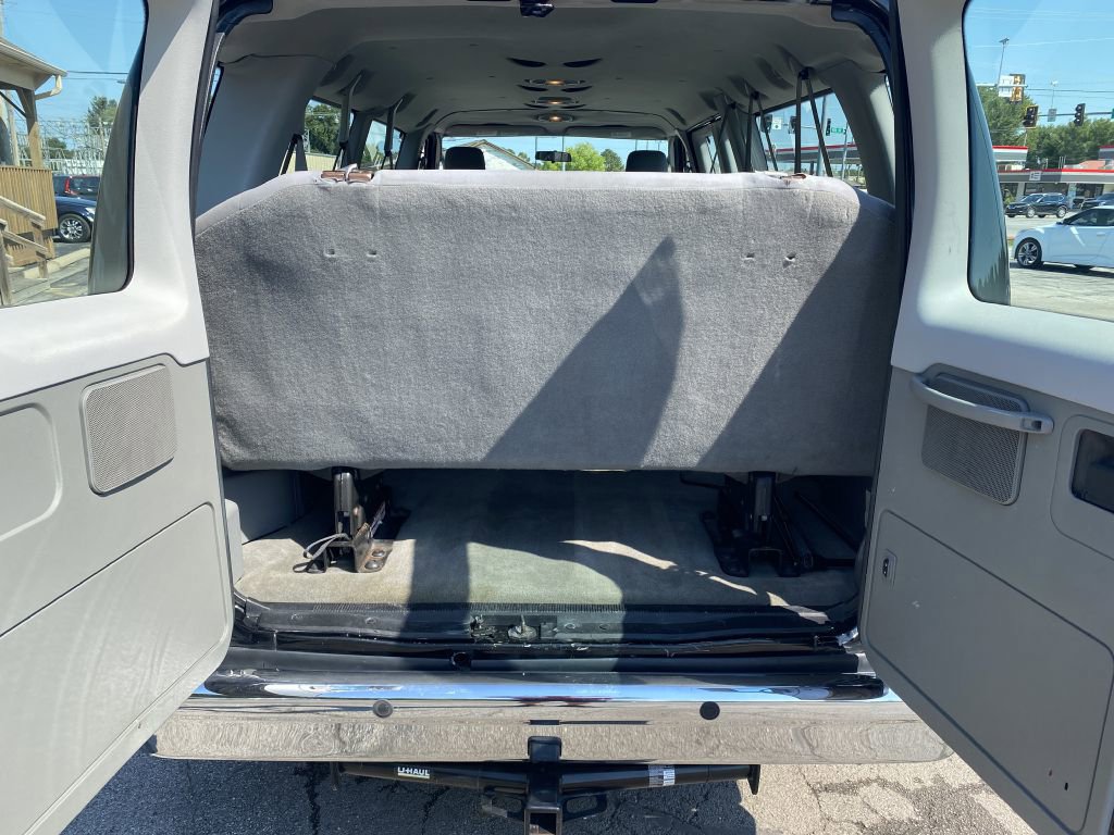 Used 2013 Ford E-350 and Econoline 350 XLT image 5