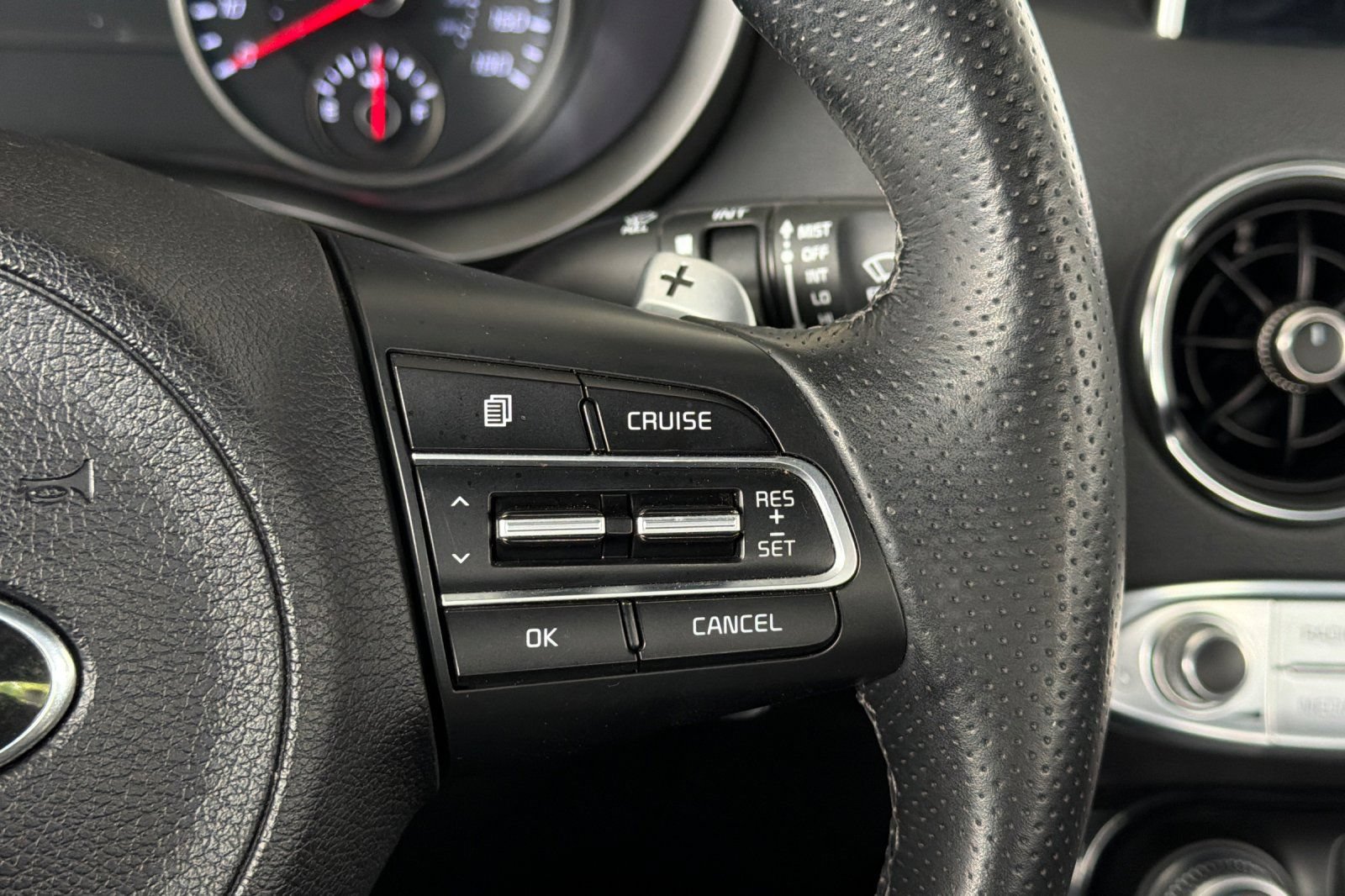 Used 2019 Kia Stinger GT RWD image 27
