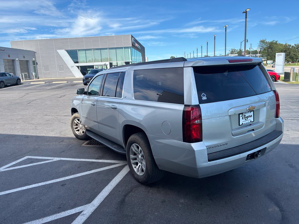 Used 2019 Chevrolet Suburban LT AWD/4WD image 5