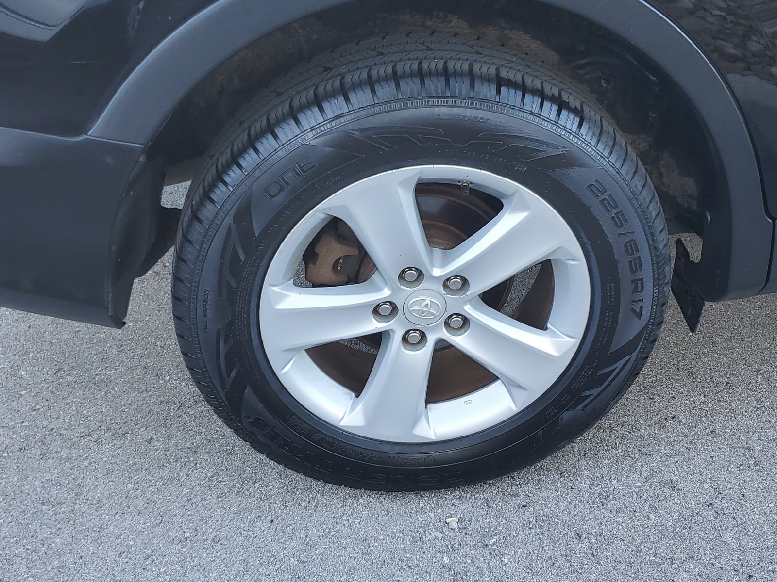 Used 2013 Toyota RAV4 XLE AWD/4WD image 5