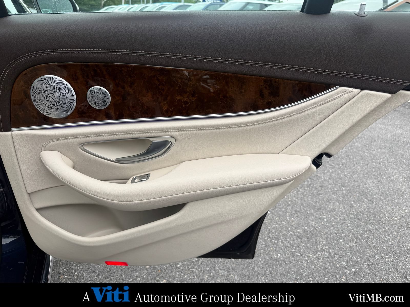 Used 2019 Mercedes-Benz E 300 4MATIC image 26