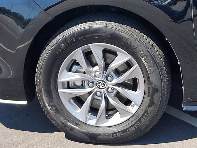 Used 2024 Toyota Sienna XLE FWD image 8