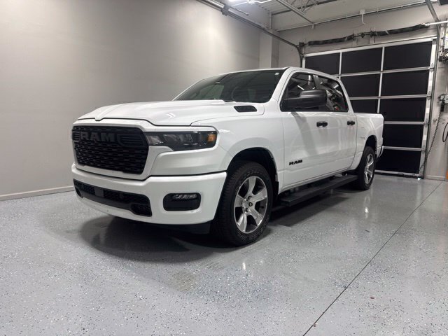 Used 2026 RAM 1500 Express RWD image 2