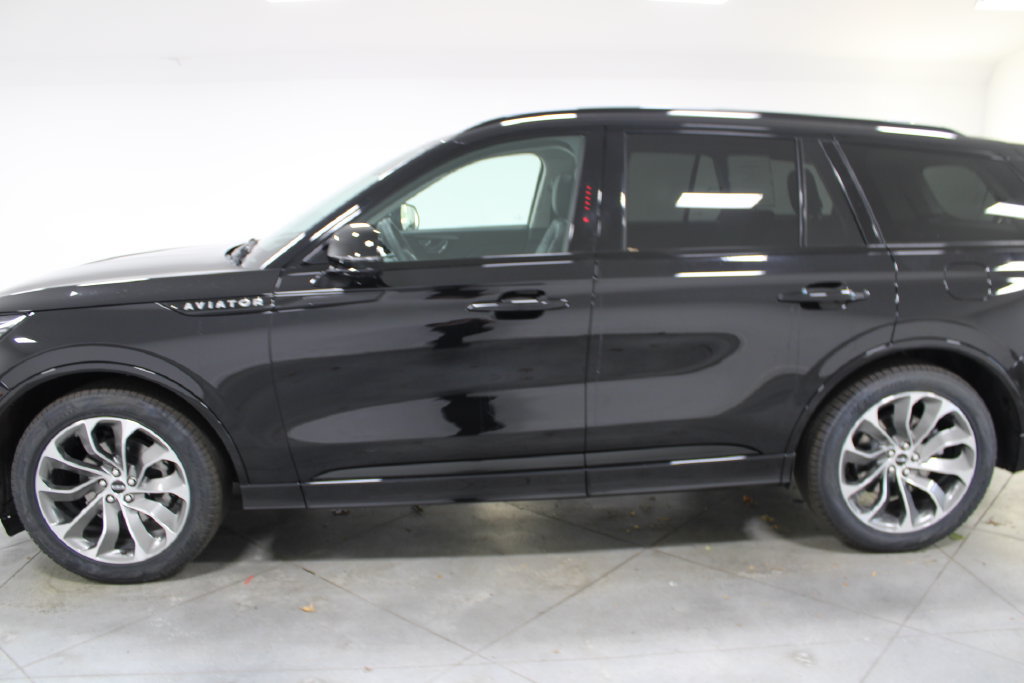 New 2026 Lincoln Aviator 2WD image 5