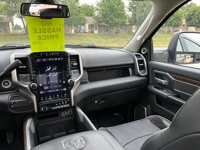 Used 2024 RAM 2500 Laramie AWD/4WD image 29