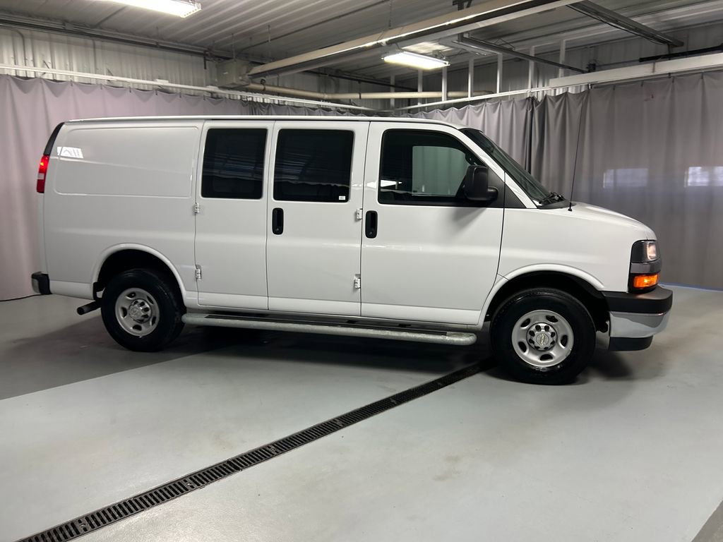 Used 2024 Chevrolet Express 2500 w/ Driver Convenience Package image 8