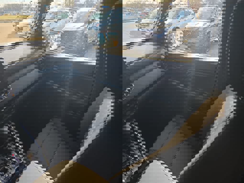 Used 2024 Chevrolet Colorado W/T w/ Safety Package image 12