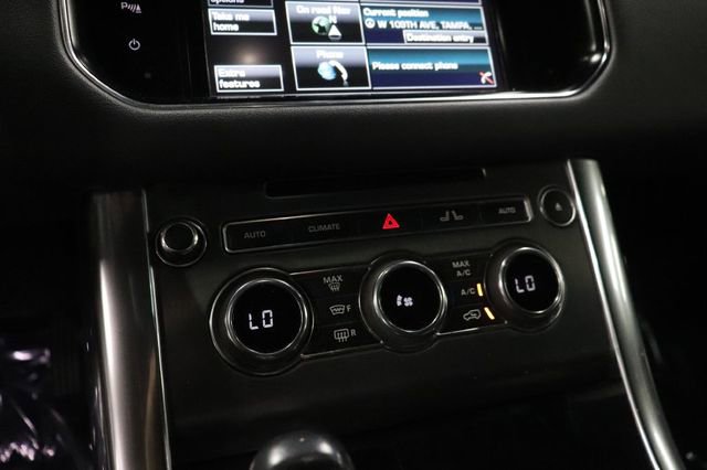 Used 2015 Land Rover Range Rover Sport HSE image 32
