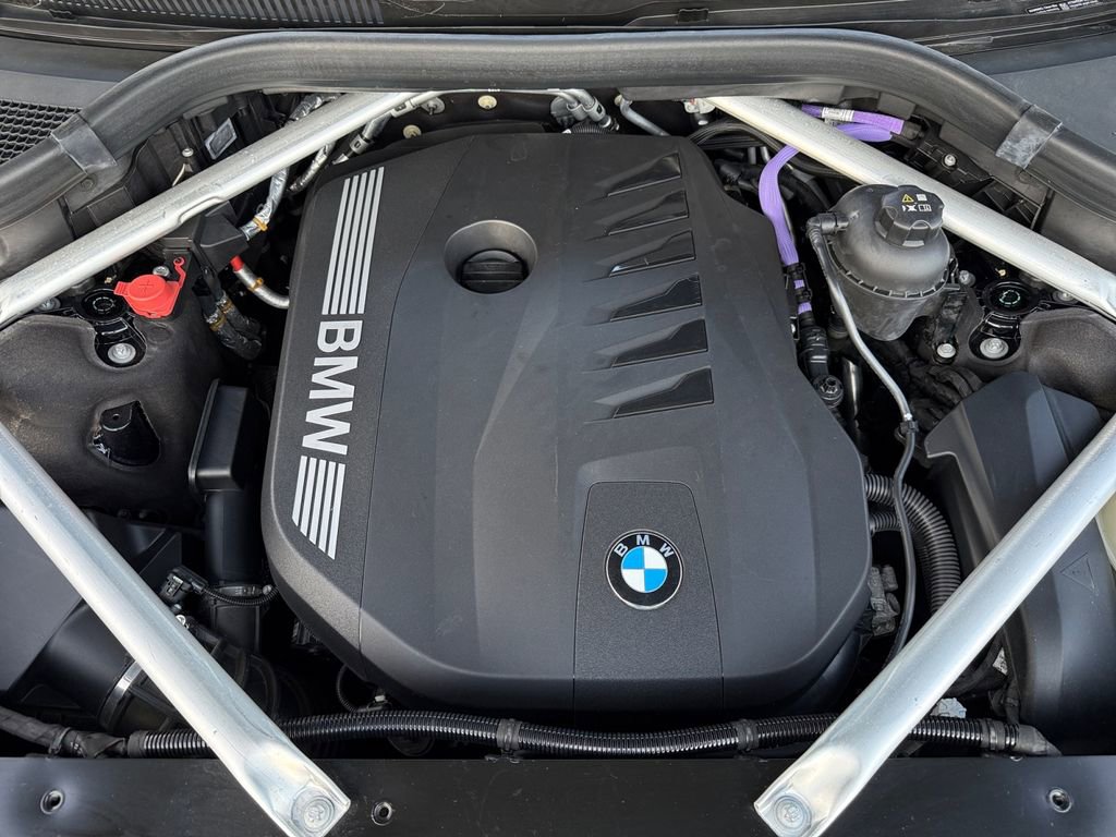 Certified 2023 BMW X7 xDrive40i w/ M Sport Package image 37