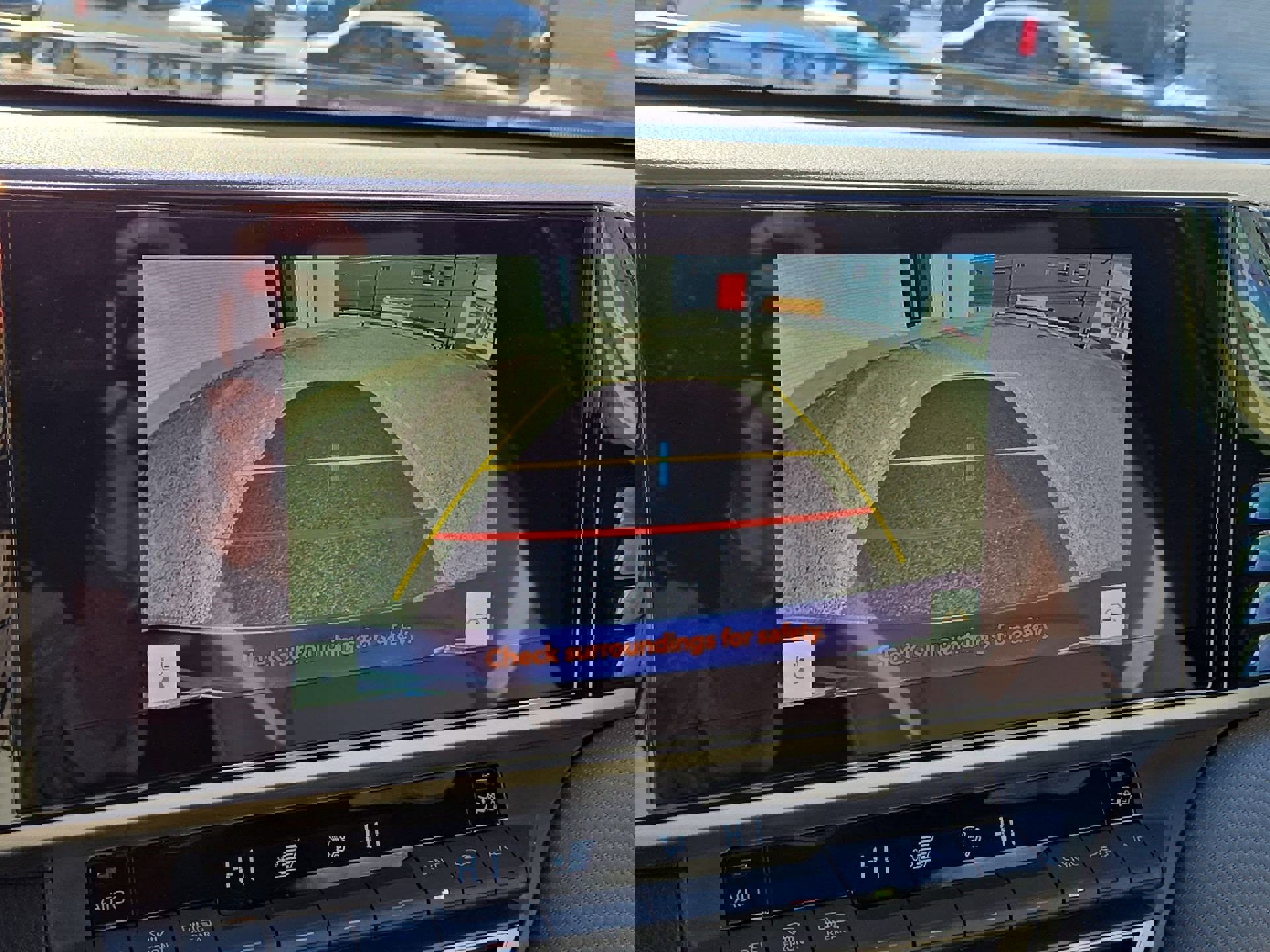 Used 2025 Toyota Camry SE w/ Multimedia Upgrade Package image 18