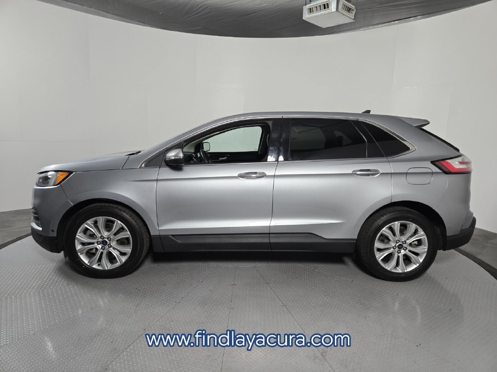 Used 2022 Ford Edge Titanium w/ Equipment Group 301A AWD/4WD image 3
