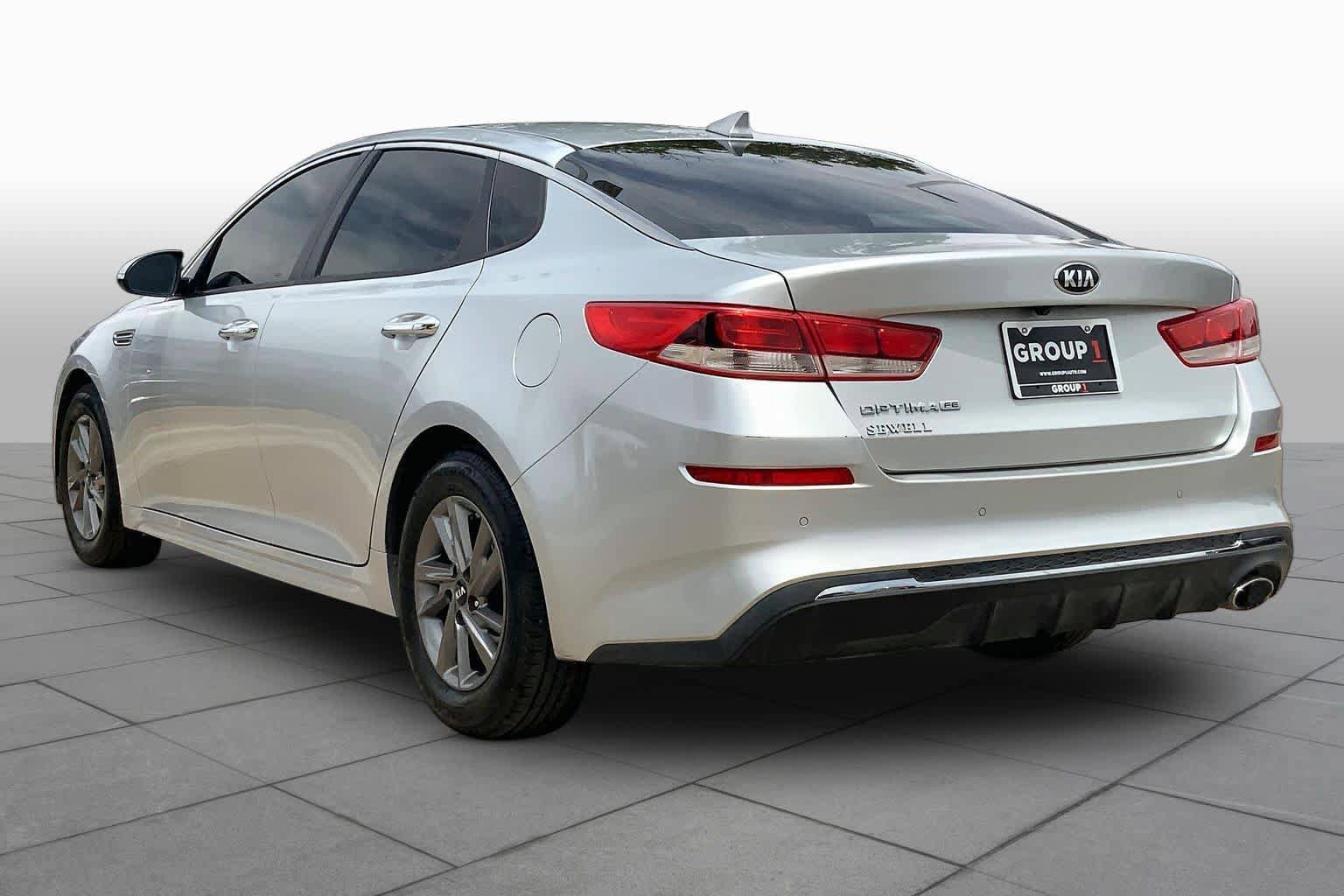 Used 2020 Kia Optima LX FWD image 12