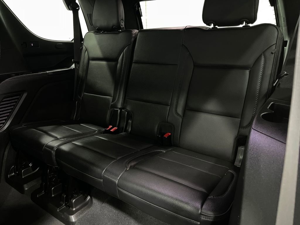 Used 2021 GMC Yukon Denali w/ Advanced Technology Package image 32