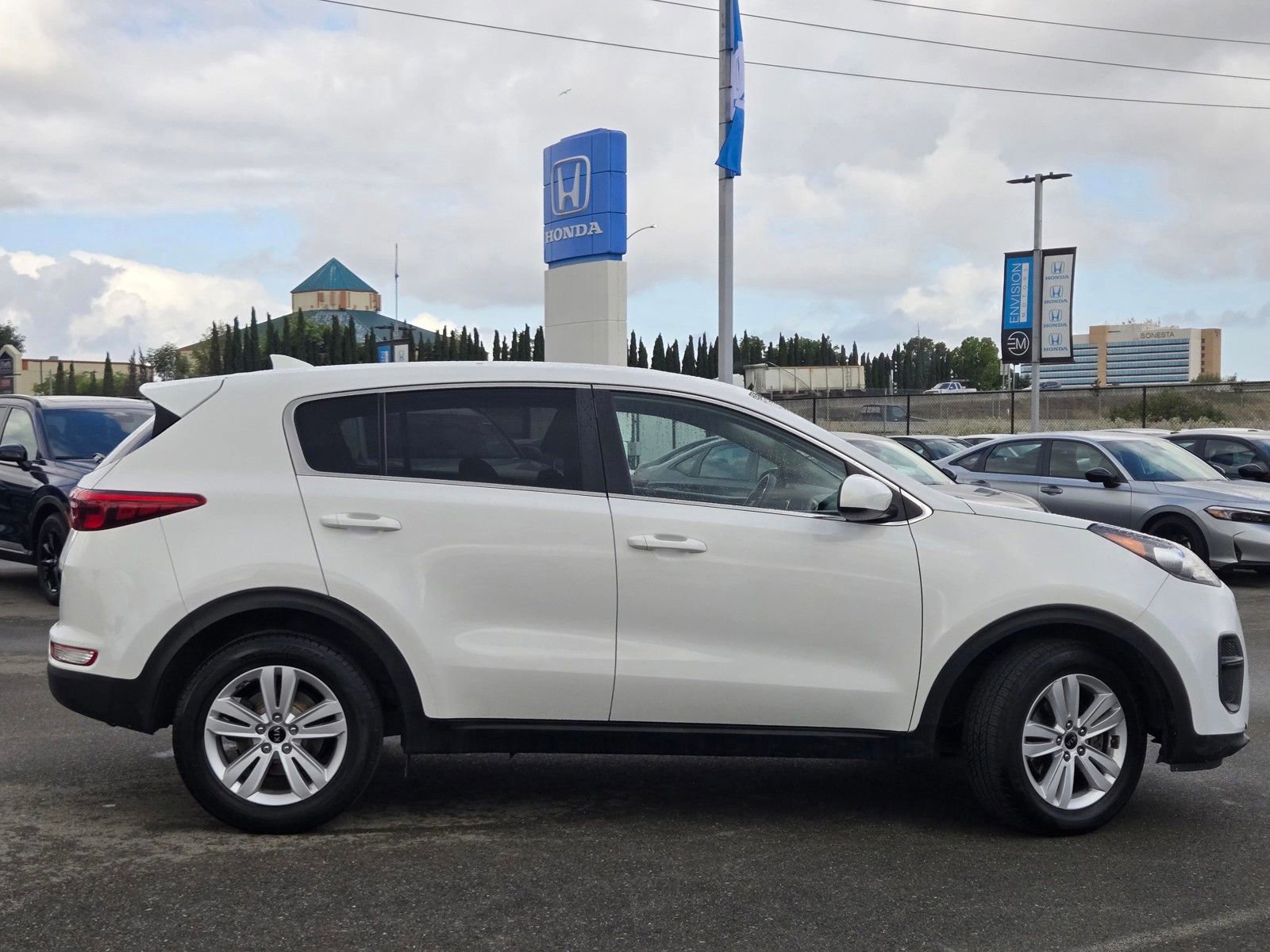 Used 2019 Kia Sportage LX FWD image 8