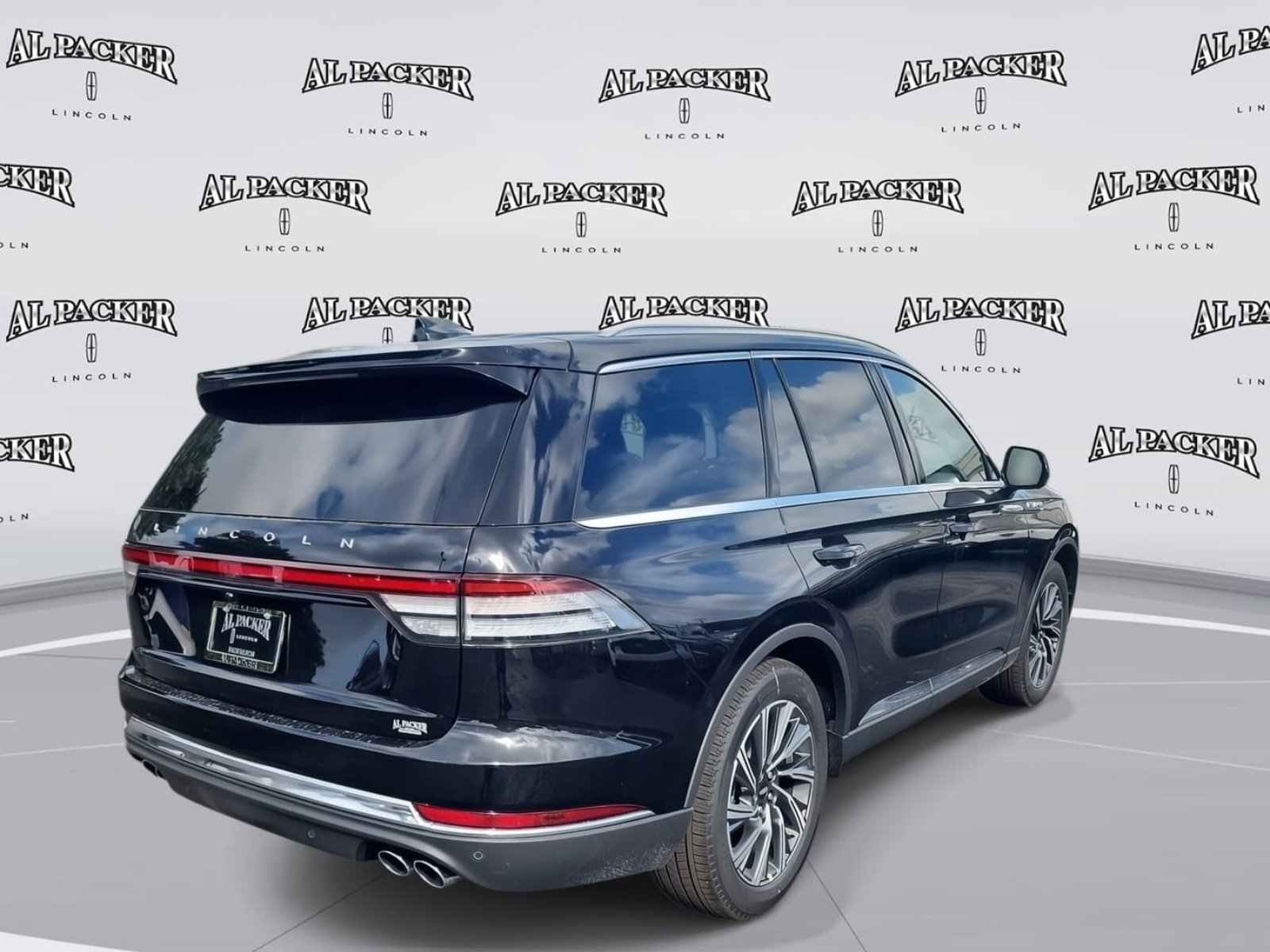 New 2026 Lincoln Aviator 2WD image 5