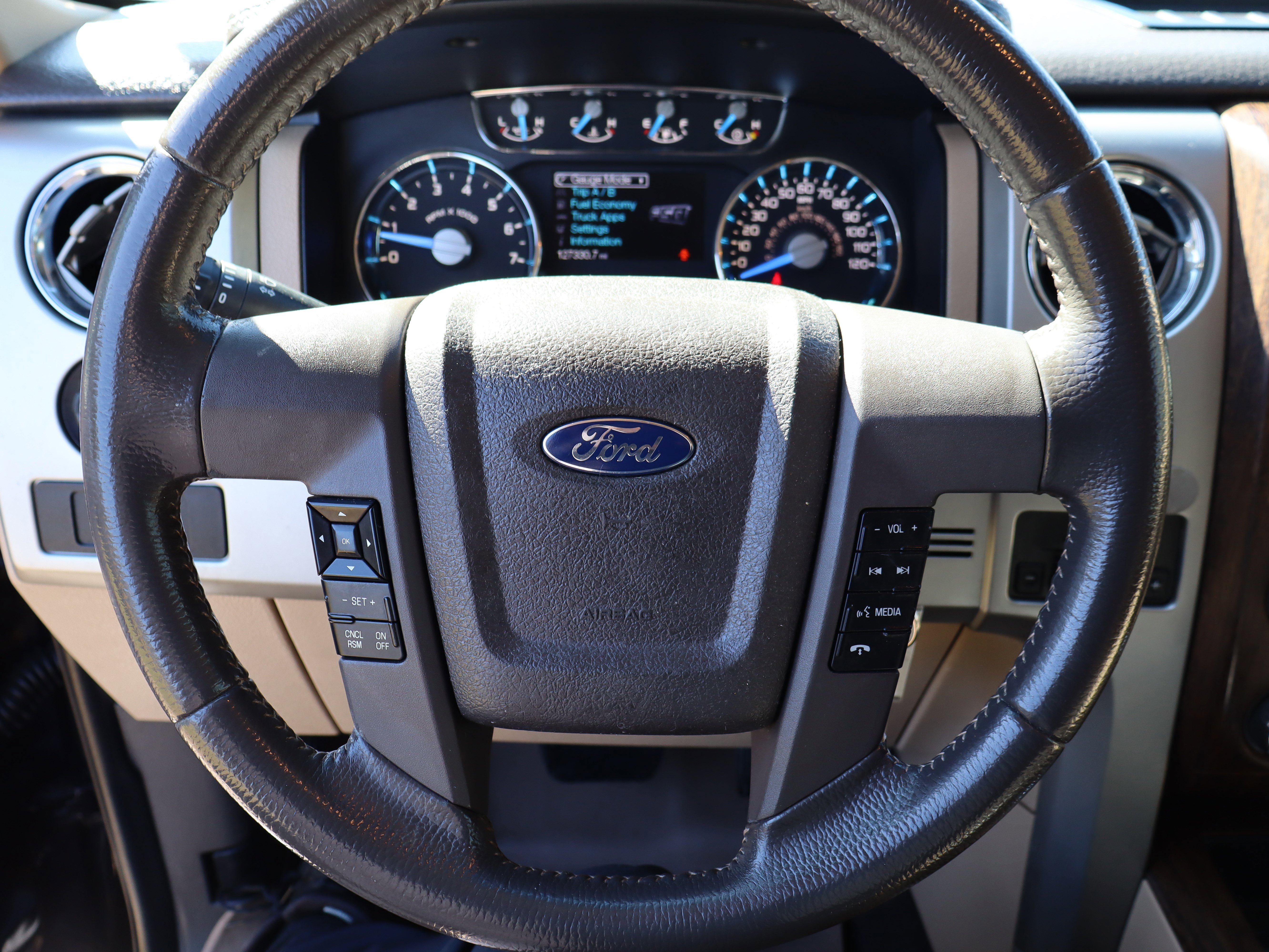 Used 2013 Ford F150 Lariat w/ Mid Equipment Group image 25
