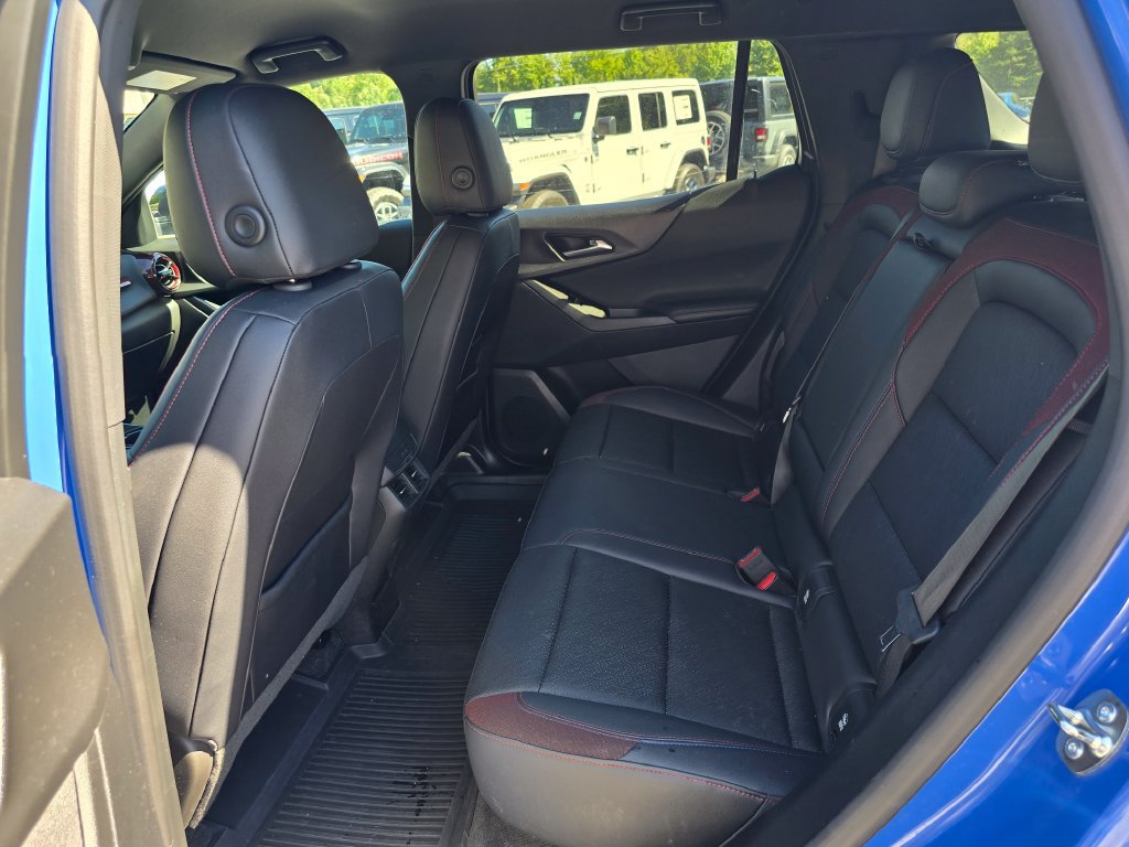 Used 2025 Chevrolet Equinox RS FWD image 10